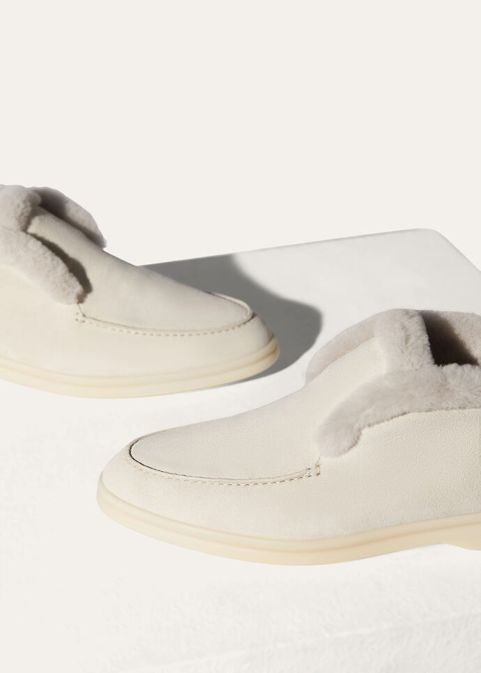 Open Walk Chukka Boots